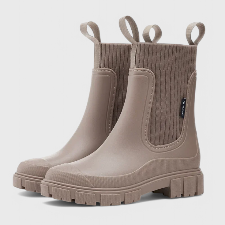 Maison Maelie Chelsea Boots
